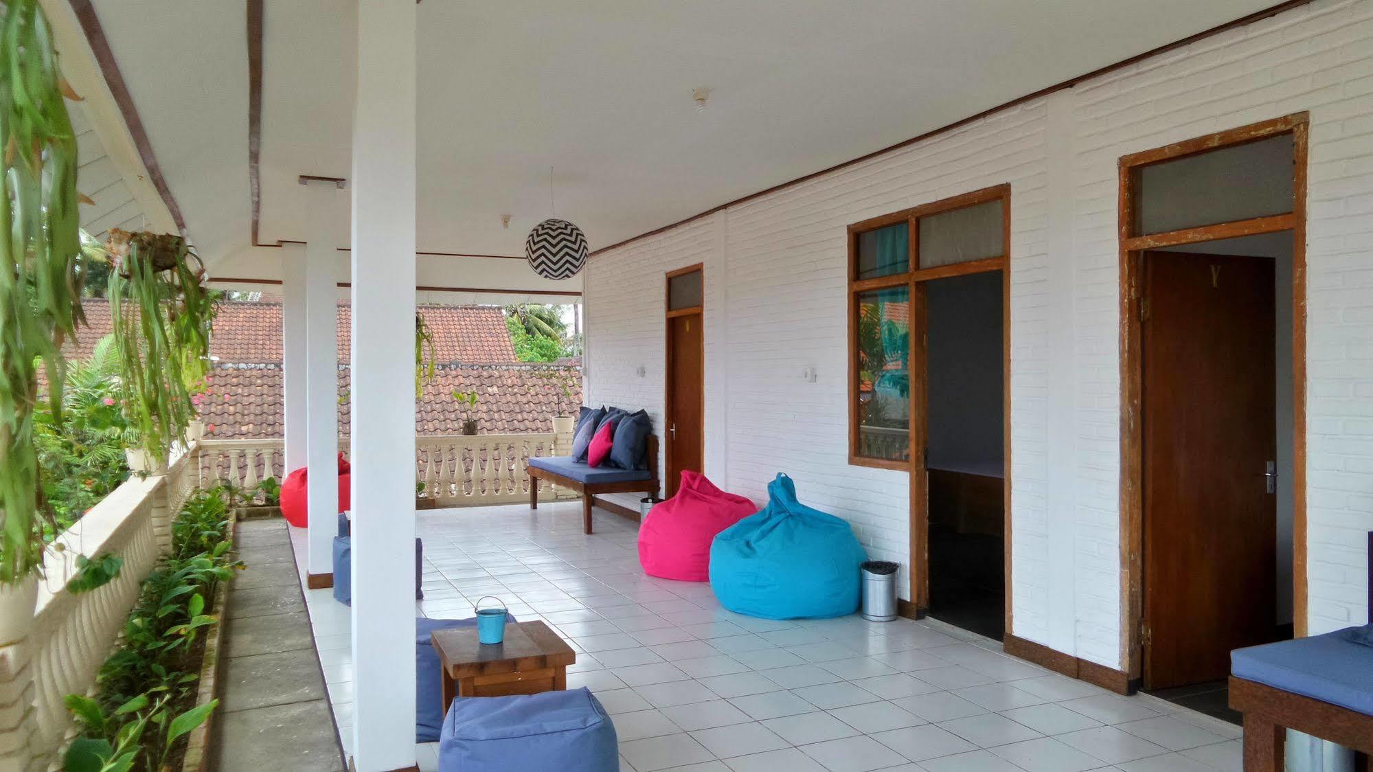 Friendly House Bali Pansiyon Ubud Dış mekan fotoğraf